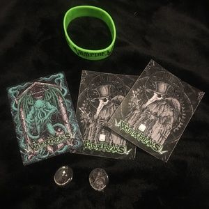 Vampirefreaks Stuff- 1 bracelet, 2 1 inch pins/ buttons, 3 Stickers